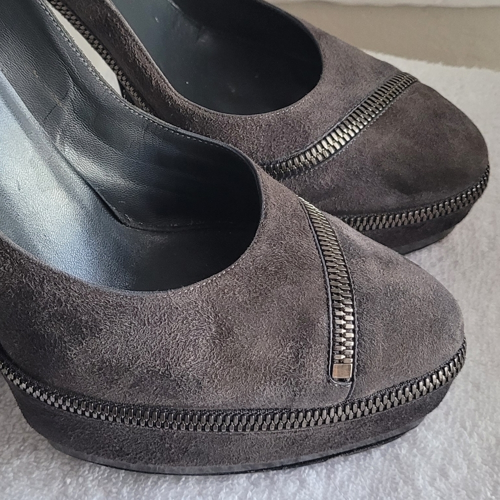 Gucci Pixie Gray Suede Pixie Pump Zipper Platform… - image 8